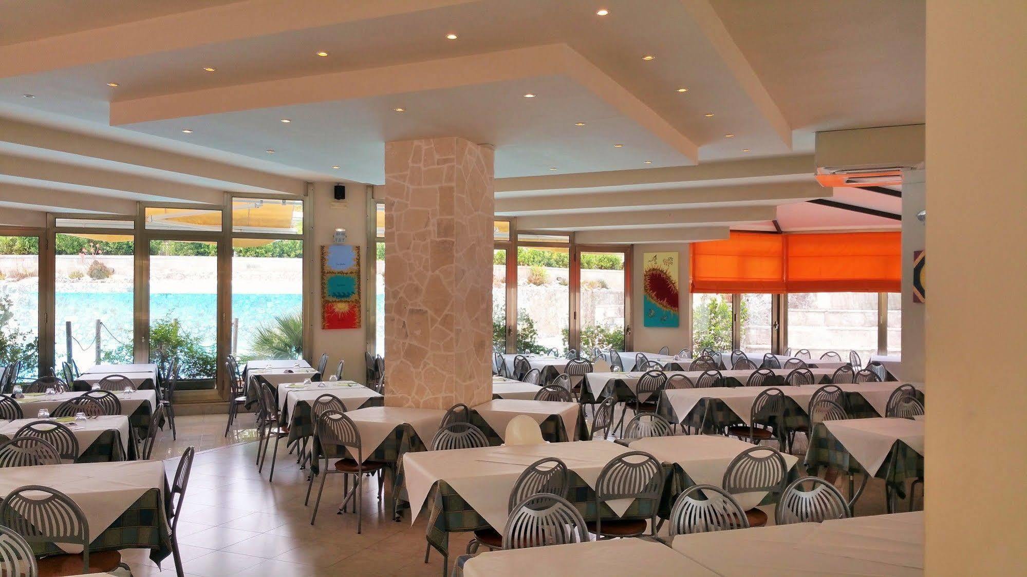 Hotel Club Koine Otranto Bagian luar foto