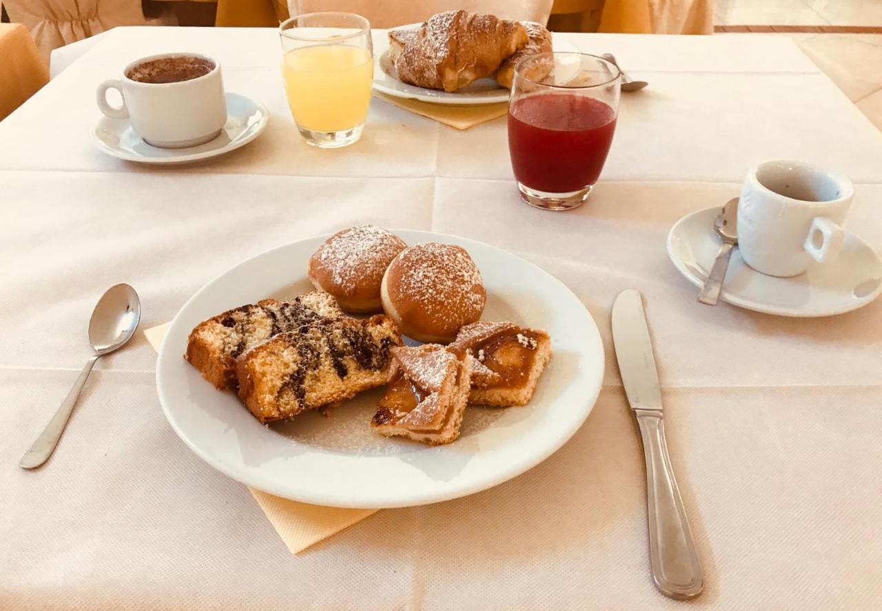 Hotel Club Koine Otranto Bagian luar foto